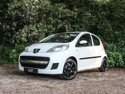 Wit Gebruikt 2010 Peugeot 107 Hatchback | € 2.245 (Goede deal)