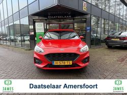 Rood Gebruikt 2020 Ford Focus Business Edition Hatchback | € 16.744 (Eerlijke prijs)