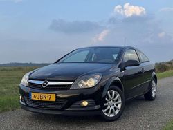 Zwart Gebruikt 2009 Opel Astra GTC Coupé | € 4.499 (Goede deal)
