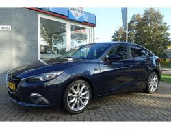 Blauw (metallic) Gebruikt 2016 Mazda 3 Sedan | € 9.950 (Goede deal)