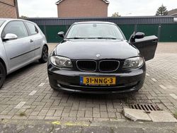 Zwart Gebruikt 2010 BMW 116 Hatchback | € 3.500