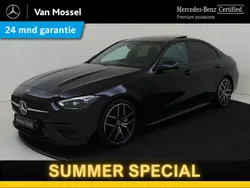 Zwart Gebruikt 2022 Mercedes C300 AMG line Sedan | € 49.945 (Goede deal)