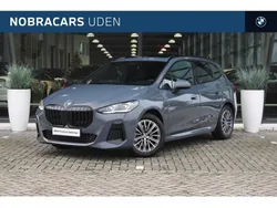 Sparkling coppergrau (grijs metallic) Gebruikt 2024 BMW 218 Active Tourer Comfort Edition MPV | € 47.450 (Duur)