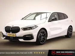 Wit Gebruikt 2020 BMW 118 Executive Hatchback | € 23.545