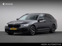 Sophistograu (donker grijs metallic) Gebruikt 2021 BMW 520 Comfort Edition Stationwagen | € 41.880 (Duur)