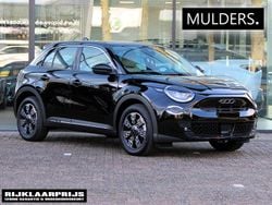 Zwart Nieuw 2025 Fiat 600E Urban SUV | € 29.995 (Super prijs)