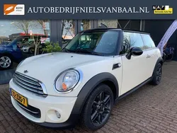 Wit Gebruikt 2011 Mini Cooper Pepper Hatchback | € 5.450 (Eerlijke prijs)
