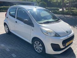 Wit Gebruikt 2013 Peugeot 107 Hatchback | € 2.450 (Eerlijke prijs)