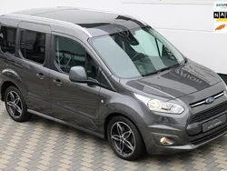 Grijs, metallic lak Gebruikt 2017 Ford Tourneo Connect Titanium MPV | € 14.945 (Eerlijke prijs)