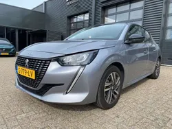 Grijs Gebruikt 2023 Peugeot 208 Allure Hatchback | € 20.450 (Goede deal)