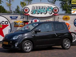 Zwart Gebruikt 2011 Renault Twingo Collection Hatchback | € 3.950 (Eerlijke prijs)