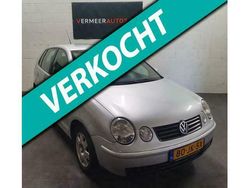 Grijs Gebruikt 2002 VW Polo Highline Hatchback | € 1.699 (Eerlijke prijs)