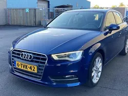Blauw Gebruikt 2014 Audi A3 Sportback g-tron Ambition Sedan | € 7.650 (Eerlijke prijs)