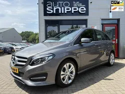 Grijs, metallic lak Gebruikt 2015 Mercedes B180 Ambition MPV | € 16.450 (Eerlijke prijs)
