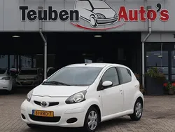 Wit Gebruikt 2011 Toyota Aygo Comfort Hatchback | € 1.995 (Goede deal)