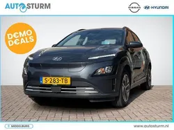 Grijsdark knight Gebruikt 2023 Hyundai Kona SUV | € 25.890 (Iets duurder)
