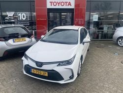 Wit Gebruikt 2022 Toyota Corolla Active Sedan | € 23.950 (Iets duurder)