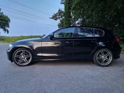 Zwart Gebruikt 2011 BMW 118 Hatchback | € 6.395 (Eerlijke prijs)