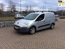 Zilver Gebruikt 2010 Peugeot Partner MPV | € 2.250 (Eerlijke prijs)
