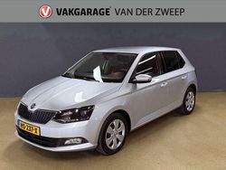 Grijs Gebruikt 2016 Skoda Fabia Ambition Hatchback | € 6.950 (Goede deal)