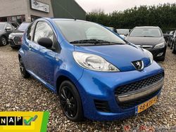 Blauw, metallic lak Gebruikt 2010 Peugeot 107 Hatchback | € 3.550 (Iets duurder)
