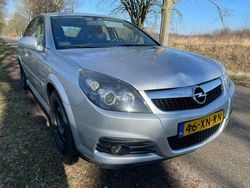 Grijs Gebruikt 2007 Opel Vectra GTS Business Hatchback | € 950