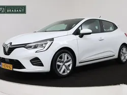 Wit Gebruikt 2020 Renault Clio V Zen Hatchback | € 10.945 (Eerlijke prijs)