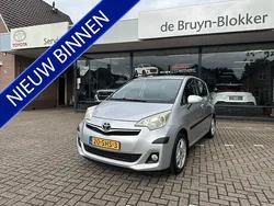 Grijs Gebruikt 2011 Toyota Verso-S MPV | € 8.950 (Eerlijke prijs)