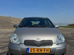Gebruikt 2005 Toyota Yaris Sol Sedan | € 2.150 (Eerlijke prijs)