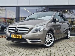Grijs Gebruikt 2013 Mercedes B180 Ambition MPV | € 9.400 (Super prijs)