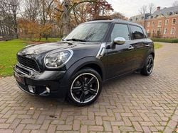 Zwart (metallic) Gebruikt 2012 Mini Cooper S Countryman Salt SUV | € 11.900 (Eerlijke prijs)