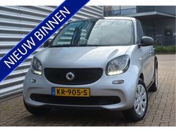 Grijs (metallic) Gebruikt 2016 Smart ForFour Pure Hatchback | € 6.950 (Eerlijke prijs)