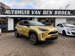 Goud Gebruikt 2023 Toyota Yaris Cross SUV | € 25.945 (Eerlijke prijs)