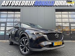 Zwart (metallic) Gebruikt 2023 Mazda CX-5 Center-Line SUV | € 33.700 (Goede deal)