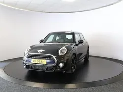 Zwart Gebruikt 2017 Mini John Cooper Works Hatchback | € 18.950 (Eerlijke prijs)