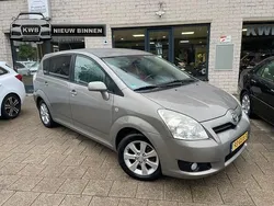 Beige Gebruikt 2008 Toyota Verso Luna MPV | € 3.950 (Eerlijke prijs)