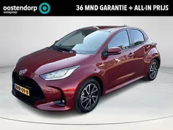 Rood Gebruikt 2021 Toyota Yaris Hatchback | € 22.940 (Iets duurder)