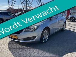 Grijs Gebruikt 2013 Opel Insignia Edition Hatchback | € 8.445 (Eerlijke prijs)