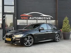 Zwart Gebruikt 2016 BMW 330 M Sport Sedan | € 19.950 (Eerlijke prijs)