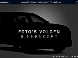 Rood Gebruikt 2017 Toyota Yaris Hybrid Executive Hatchback | € 15.900 (Goede deal)