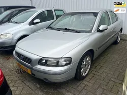 Grijs Gebruikt 2000 Volvo S60 Sedan | € 500 (Duur)
