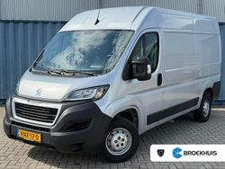 Grijs Gebruikt 2022 Peugeot Boxer Premium Van | € 23.722 (Eerlijke prijs)