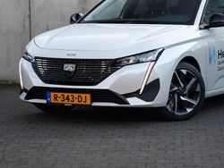 Wit Gebruikt 2023 Peugeot 308 SW Allure Stationwagen | € 22.295