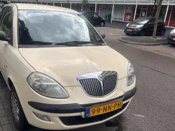 Wit Gebruikt 2004 Lancia Ypsilon Hatchback | € 1.200