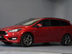 Rood Gebruikt 2017 Ford Focus Titanium Stationwagen | € 10.950 (Goede deal)