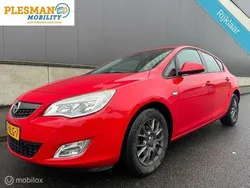 Rood Gebruikt 2010 Opel Astra Edition Hatchback | € 4.500 (Goede deal)