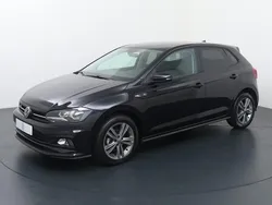 Zwart, metallic lak Gebruikt 2021 VW Polo R-line Edition Hatchback | € 16.940 (Eerlijke prijs)