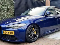Blauw Gebruikt 2017 Alfa Romeo Giulia Veloce Sedan | € 27.950 (Eerlijke prijs)