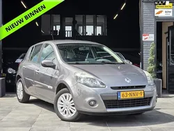 Grijs Gebruikt 2010 Renault Clio II Collection Hatchback | € 3.844 (Eerlijke prijs)