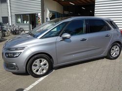 Grijs Gebruikt 2017 Citroën C4 Feel MPV | € 10.990 (Eerlijke prijs)